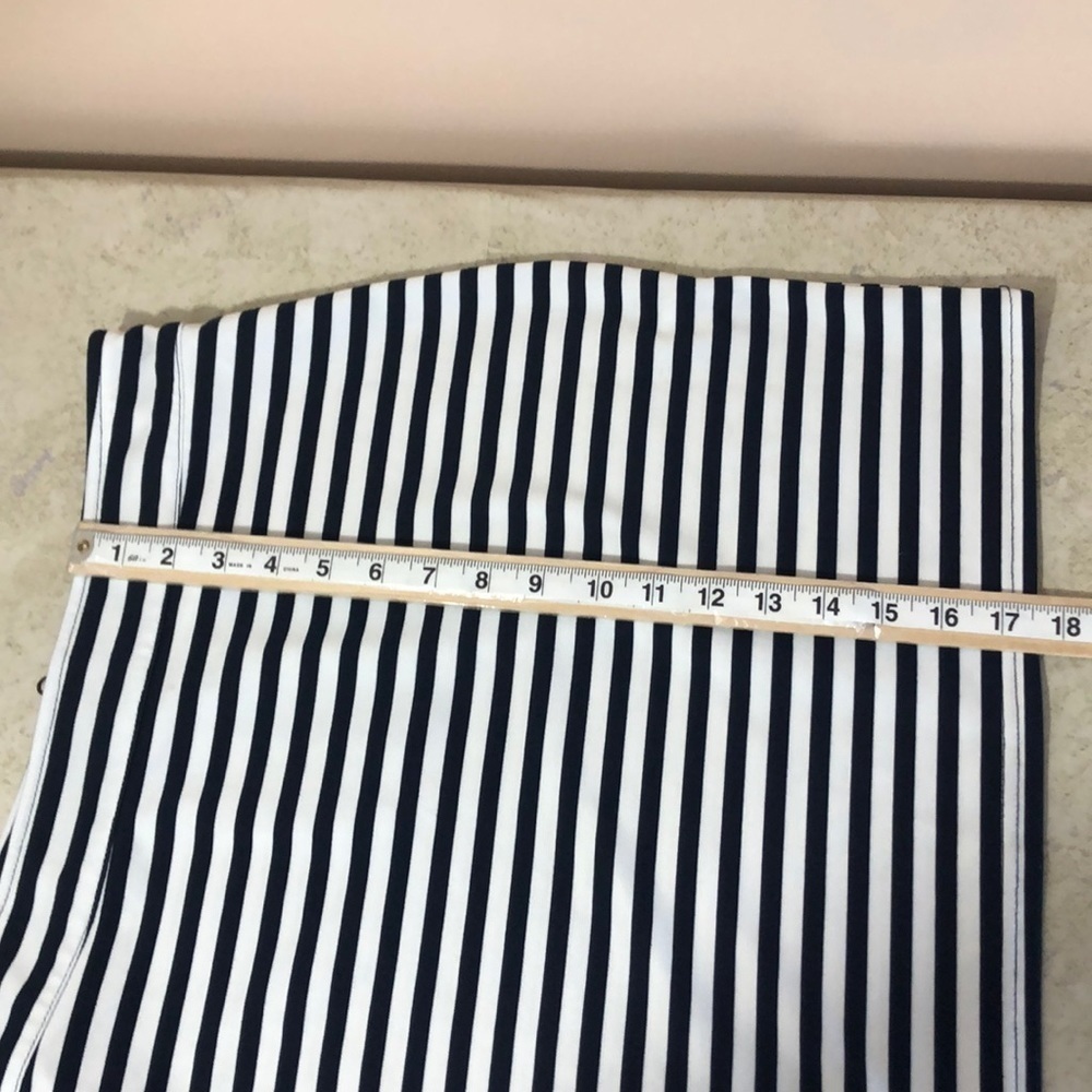 Annabella Striped Mini Skirt Large - Picture 6 of 6